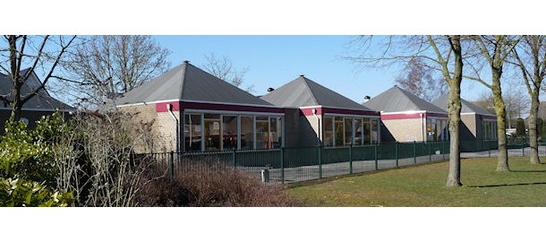Hoogblokland school P1110895 610x192