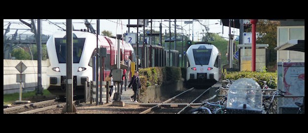 trein P1010361a 610x192