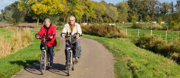 Senioren op de fiets.jpg